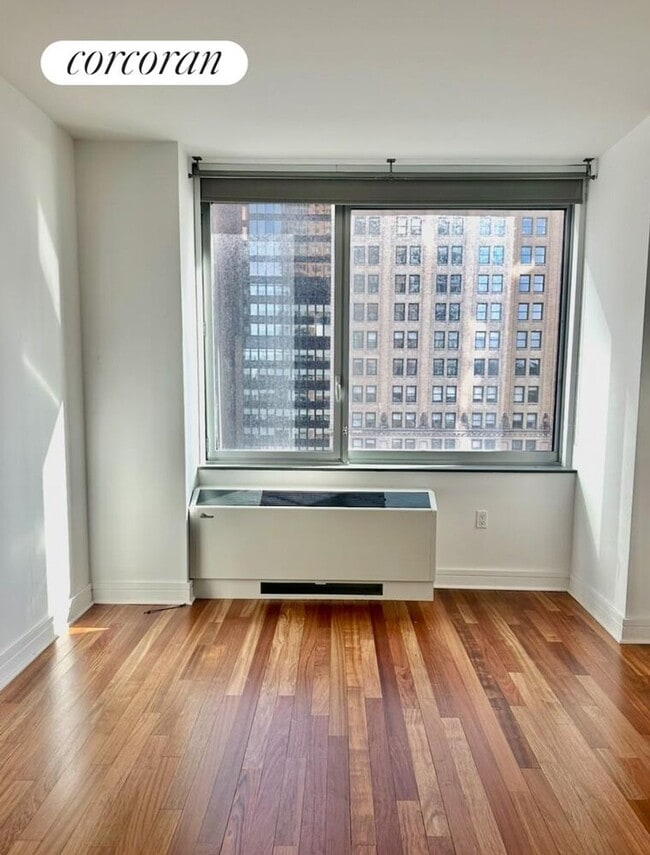 Building Photo - 30 Little W St