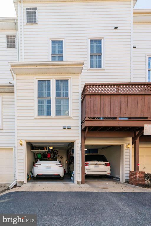 Building Photo - 4655 Lambert Dr