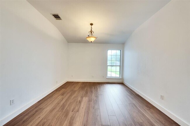Building Photo - 1108 Bohica Way
