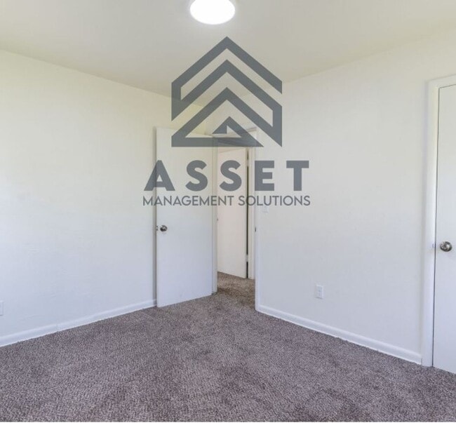 Building Photo - 3-Bedroom Available For Lease & Rent to Own!