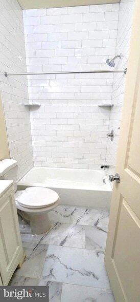 Building Photo - 1219 W Silver St