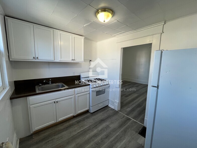 Building Photo - 211 N 17th St