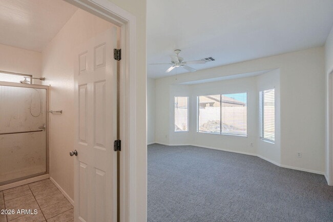 Building Photo - 15224 W Desert Hills Dr