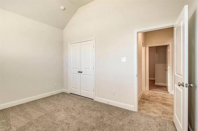 Building Photo - 6221 Hightower St