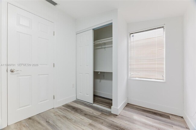 Building Photo - 1447 NW 101st St