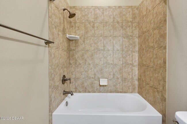 Building Photo - 800 Aldenham Ln