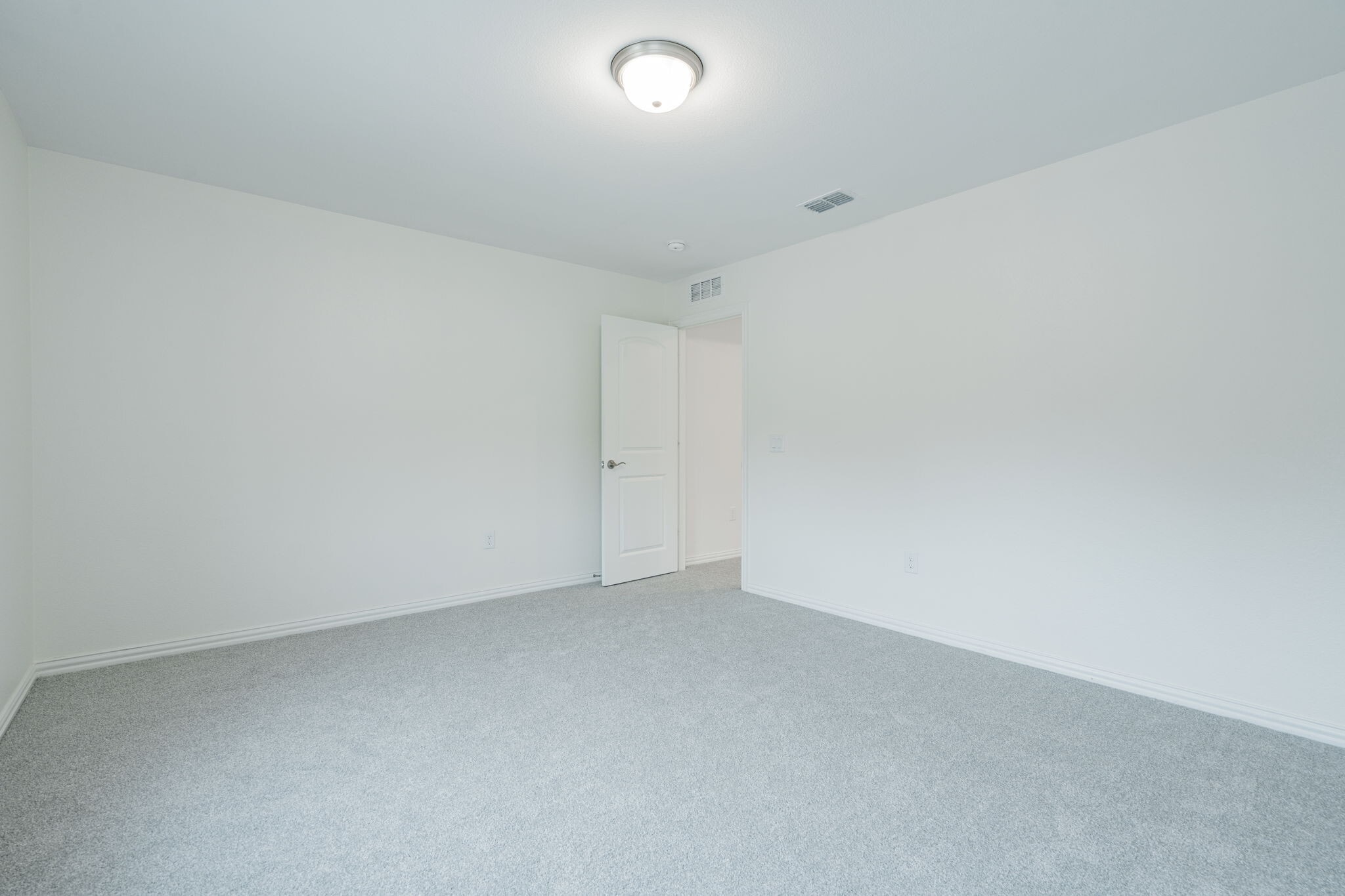 Building Photo - 347 Meredith Dr