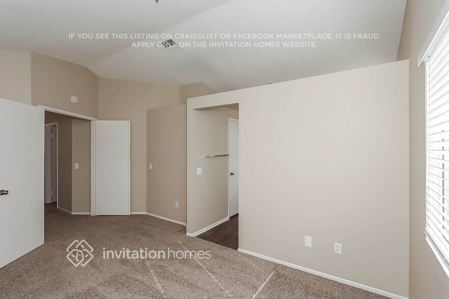 Building Photo - 15395 Villaba Rd