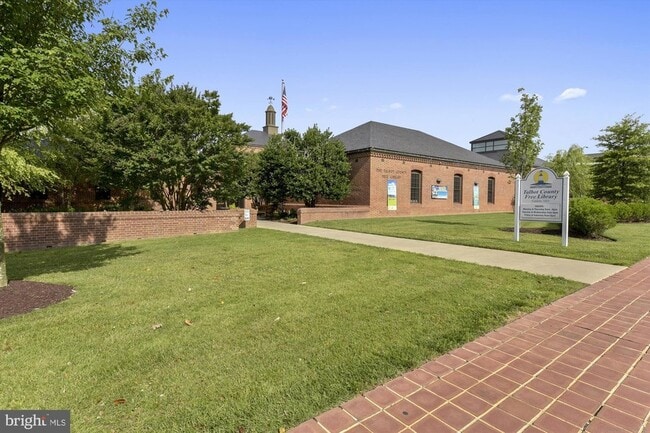 Building Photo - 29780 Captain Adamouski St