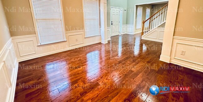 Building Photo - Beautiful house in the LAMBERT cluster in ...
