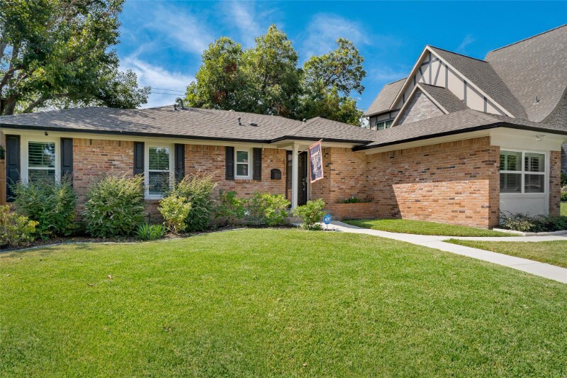 Primary Photo - 6116 St Moritz Ave
