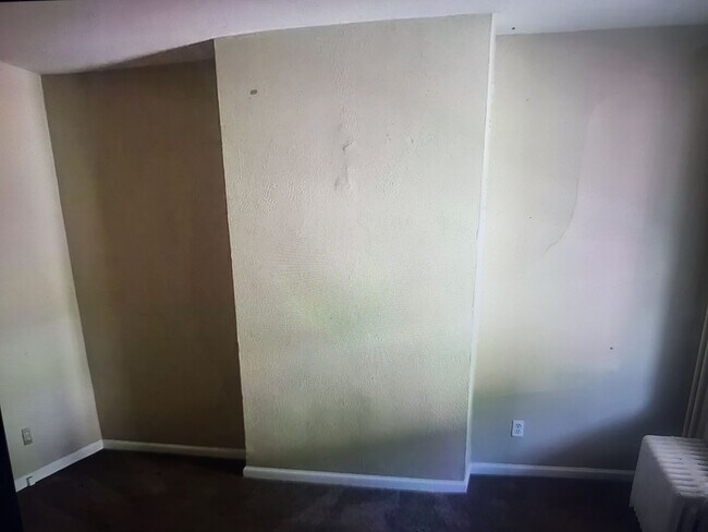 Building Photo - Charming two Bedroom in Sharpsburg - Conve...