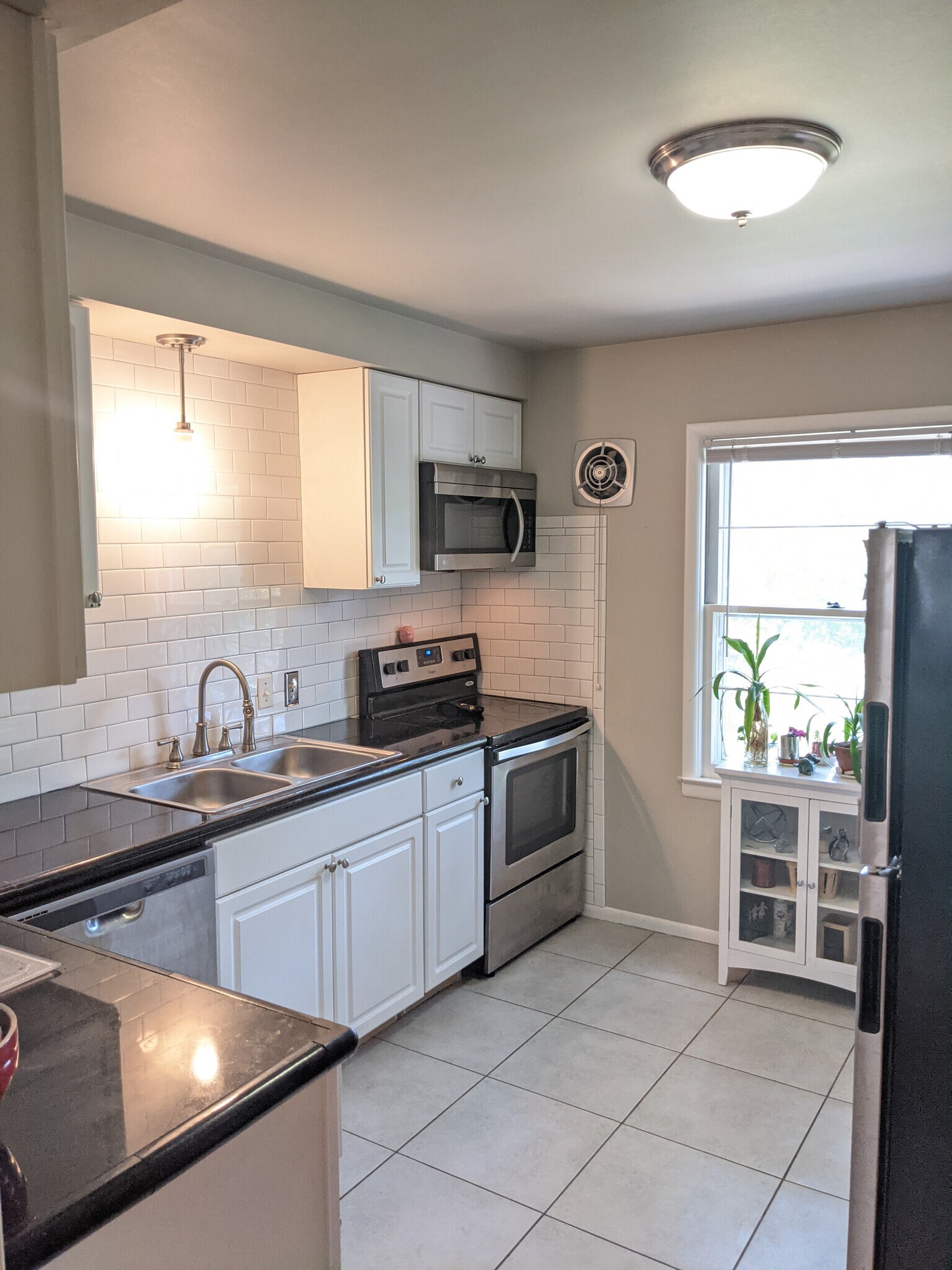 Building Photo - 312 S 7th St