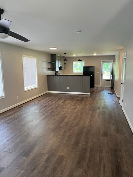 Building Photo - 118 Sunset Ave