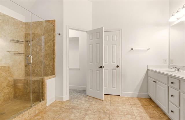 Building Photo - 4525 W University Blvd