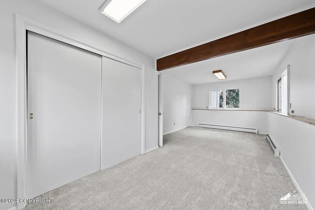 Building Photo - Newly Updated 4 Bedroom UMED Home!