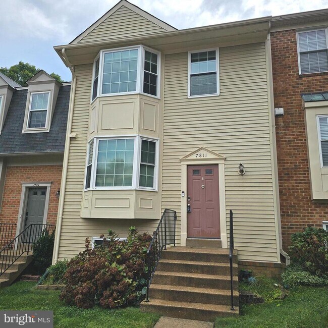 Building Photo - 7811 Wintercress Ln