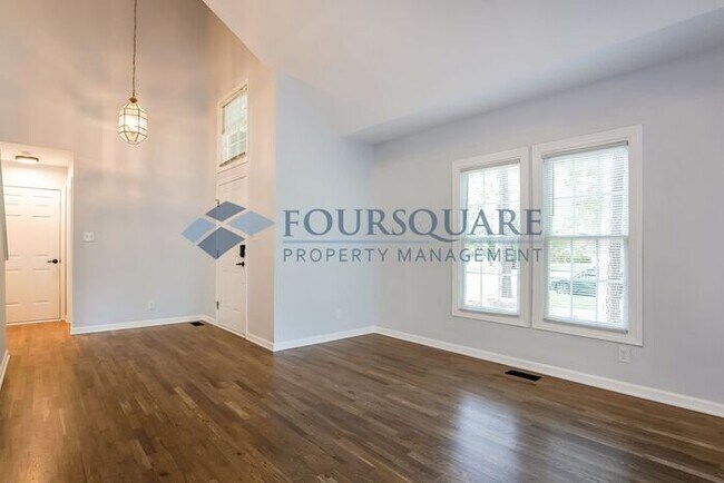 Building Photo - Spacious 3-Bed, 2.5-Bath Single Family Home with Modern Finishes & Back Deck