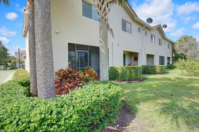 Building Photo - 1101 Vermilion Dr