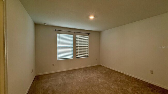 Building Photo - 3006 Canary Ave