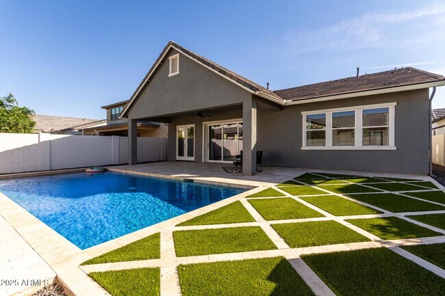 Building Photo - 22724 E Poco Calle