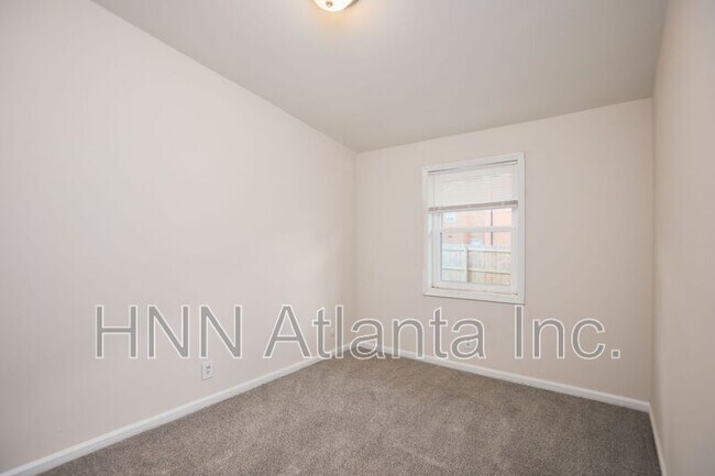 Building Photo - 2157 Lenox Rd NE