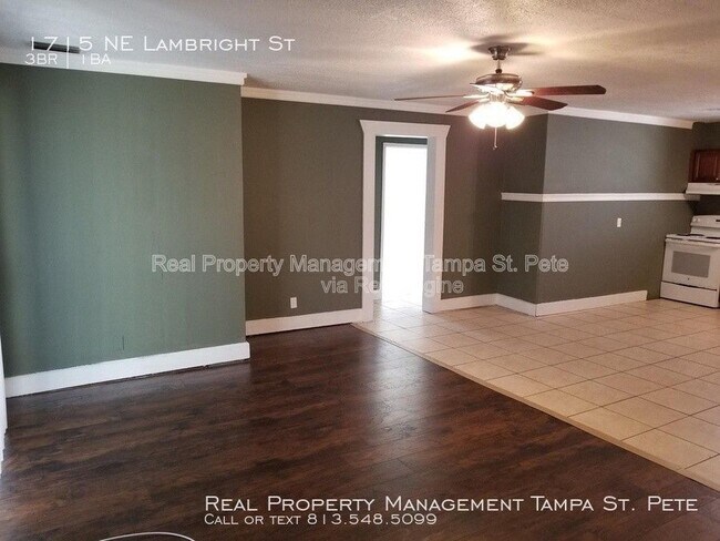 Building Photo - 1715 E Lambright St N