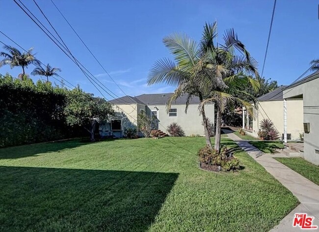 Building Photo - 1430 Ocean Park Blvd