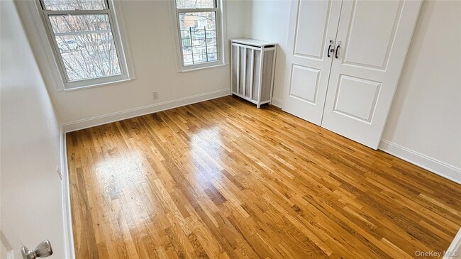 Building Photo - 50-21 Celtic Ave