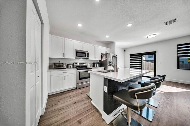 Building Photo - 24985 SW 107th Ct