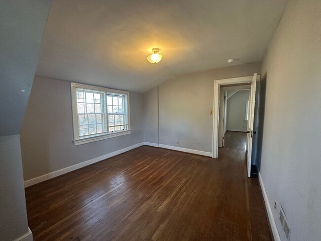 Building Photo - 314 Langhorne Ln