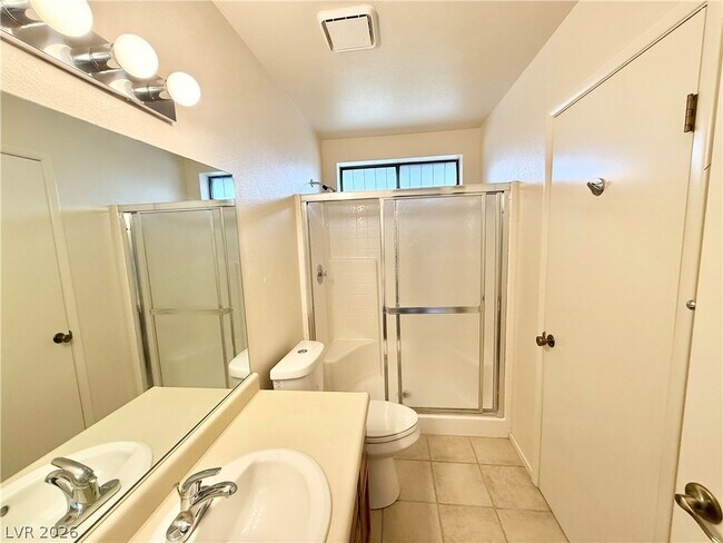 Building Photo - 1081 Pluto St