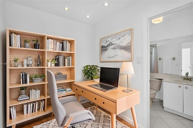 Building Photo - 2867 SW 125th Ave