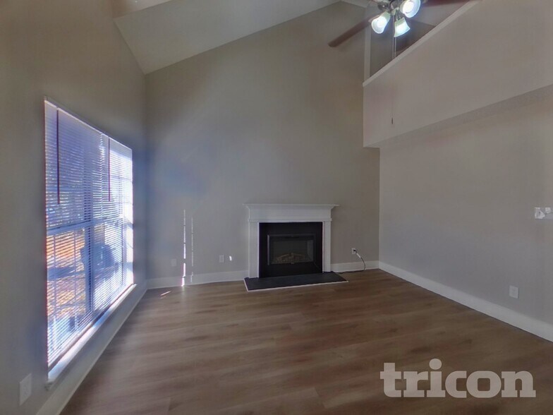 Building Photo - 7428 Autumn Trail