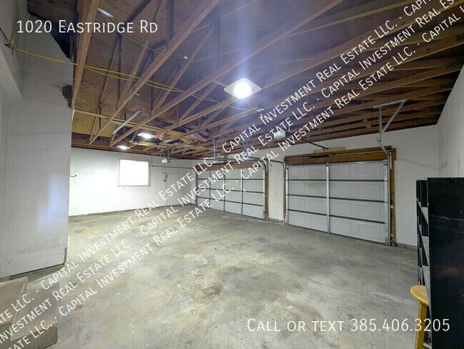 Building Photo - 1020 Eastridge Rd