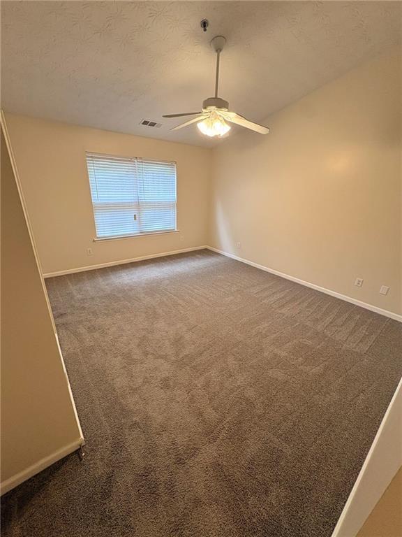 Building Photo - 231 Village Square Dr