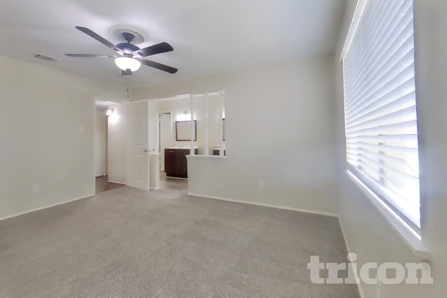Building Photo - 24103 Palo Dura Dr