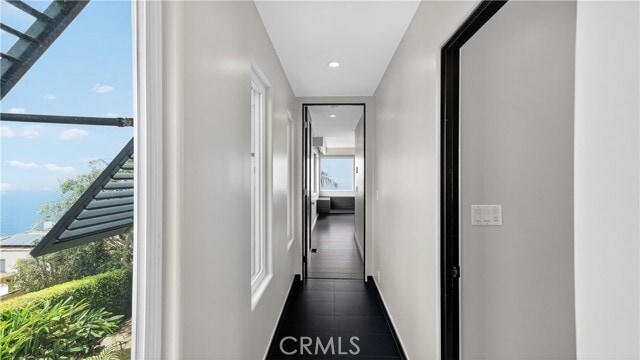 Building Photo - 855 Santa Ana St