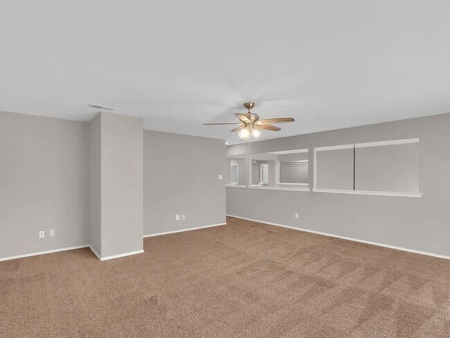 Building Photo - 4729 Woodhaven Ln, Haltom City, TX 76137