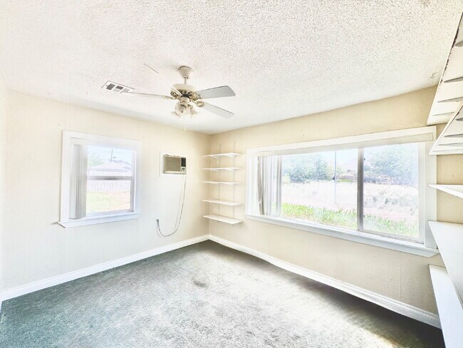 Building Photo - 2-bedroom, 2-bathroom Home Nestled in the ...