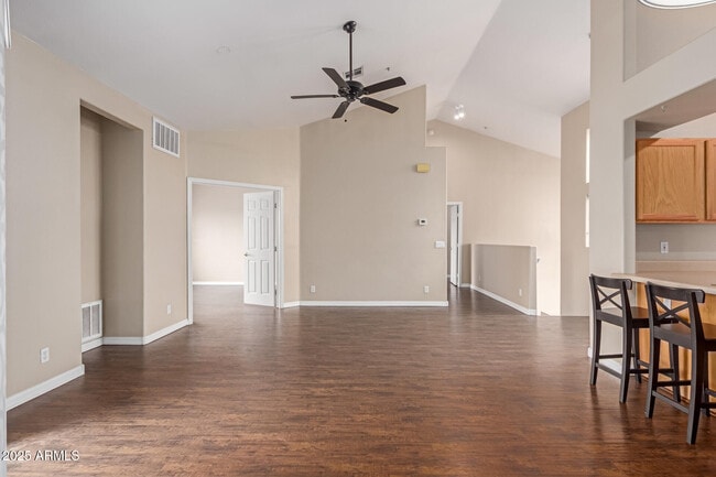 Building Photo - 2801 N Litchfield Rd