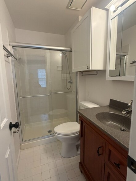 Building Photo - 4706 McIlroy Dr