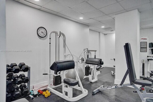 Building Photo - 6450 Collins Ave