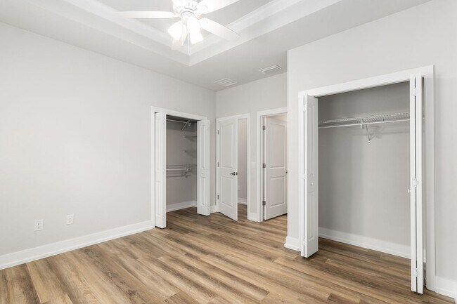 Building Photo - Historic Downtown Living – 3 Bed / 2 Bath Home