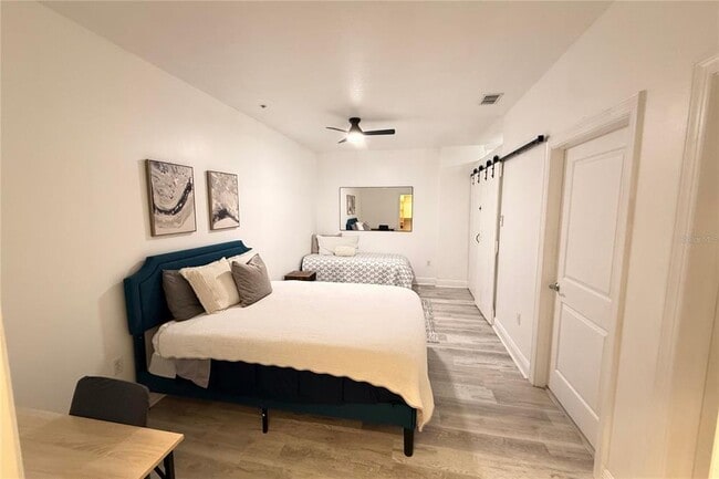 Building Photo - 628 Cleveland St