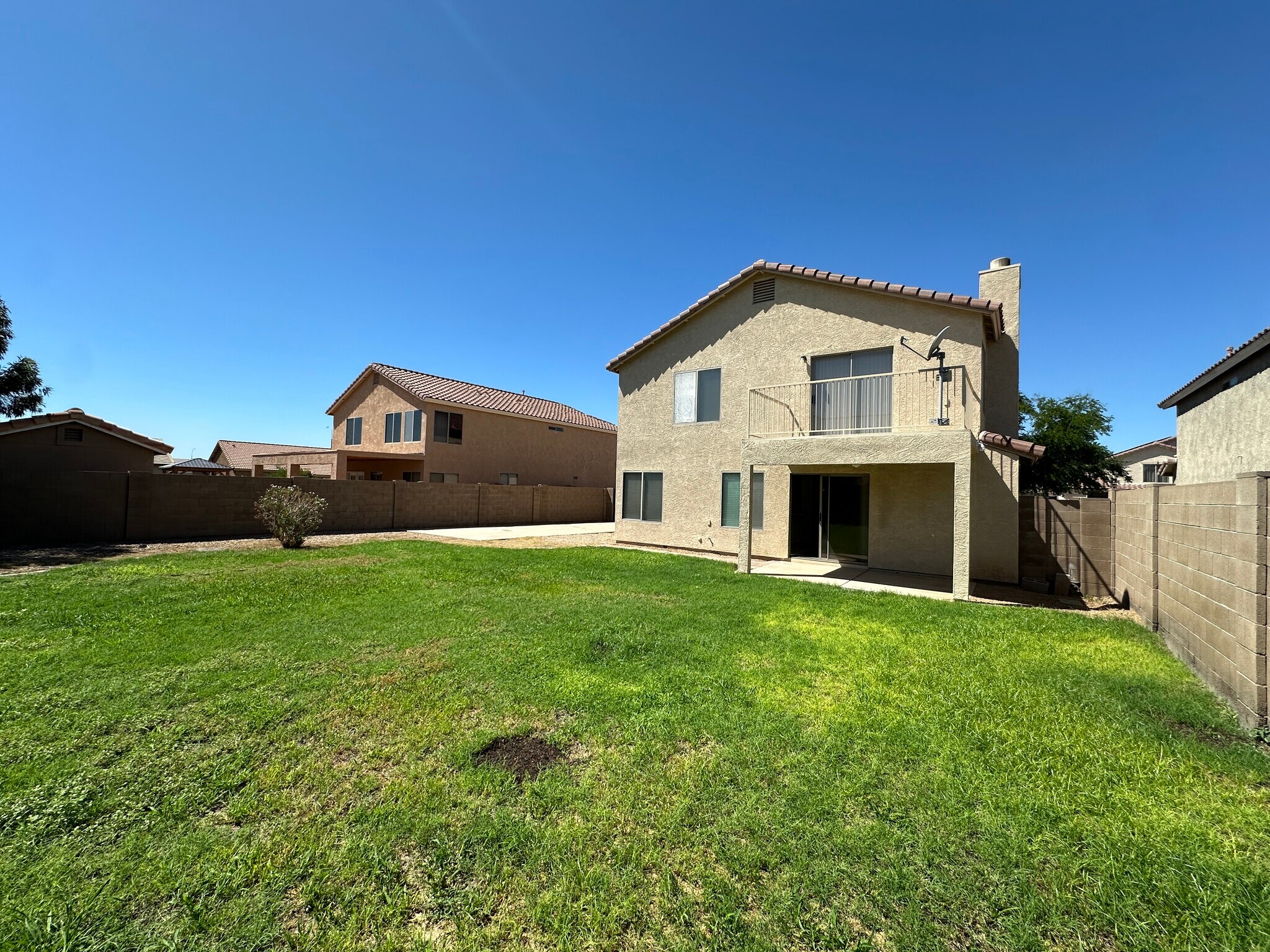 Building Photo - 9421 N 93rd Ave