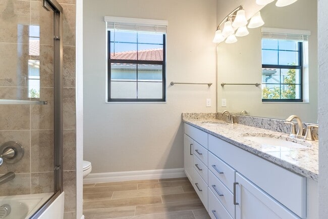 Building Photo - Stunning Country Club East Unfurnished Res...
