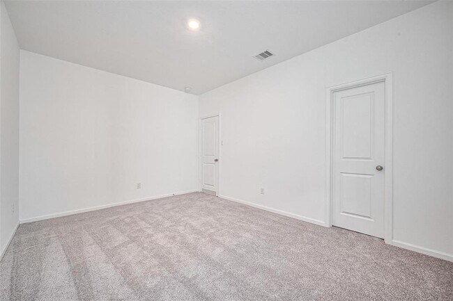 Building Photo - 2430 Dewford Fls Dr