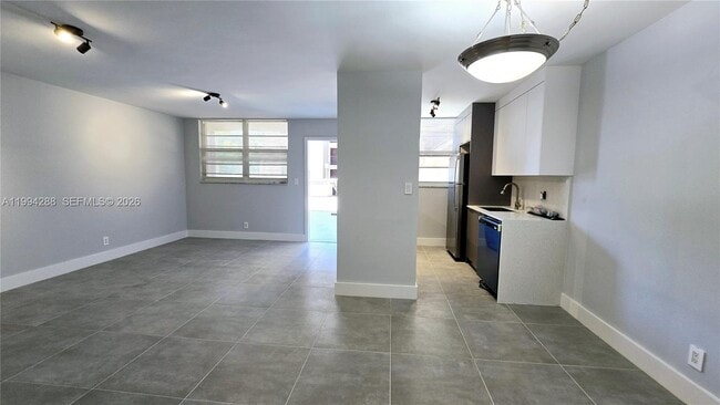 Building Photo - 1811 Jefferson St