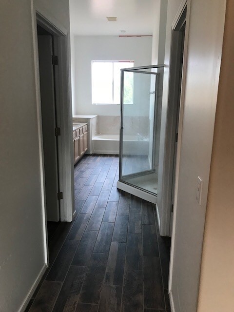 Building Photo - 437 S Valle Escondido